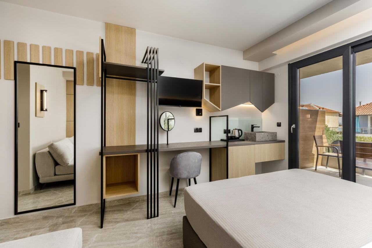 Costa De Luxe Suites Leptokarya  Bagian luar foto