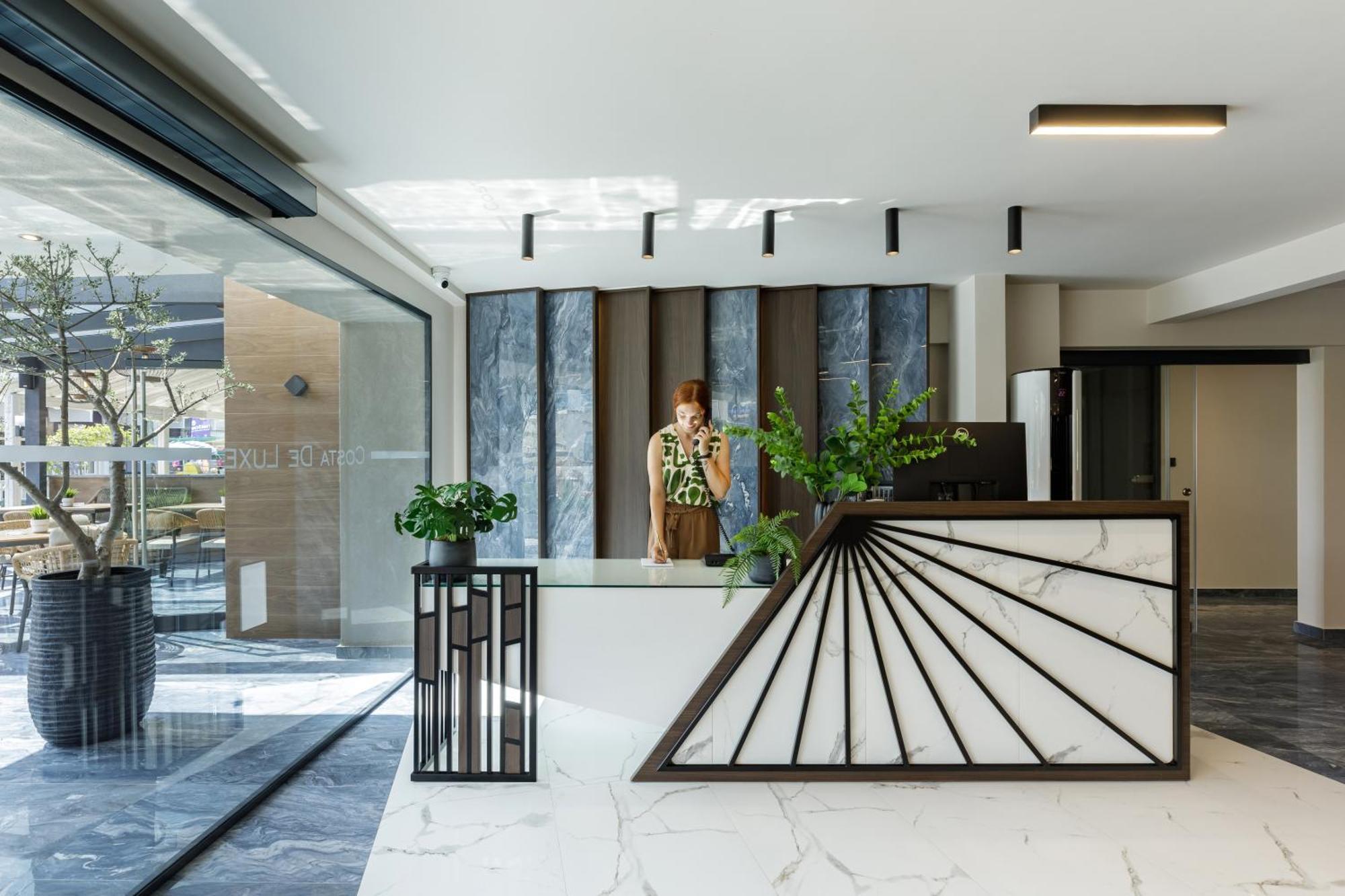 Costa De Luxe Suites Leptokarya  Bagian luar foto